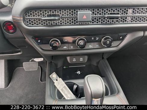 New 2026 Honda HR-V LX image 15