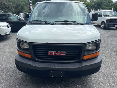 Used 2014 GMC Savana 3500 RWD image 3