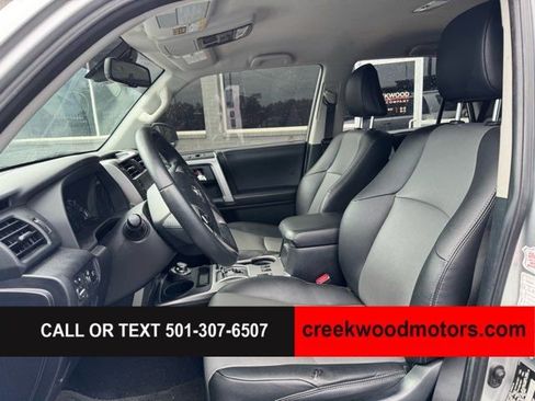 Used 2020 Toyota 4Runner SR5 Premium AWD/4WD image 8