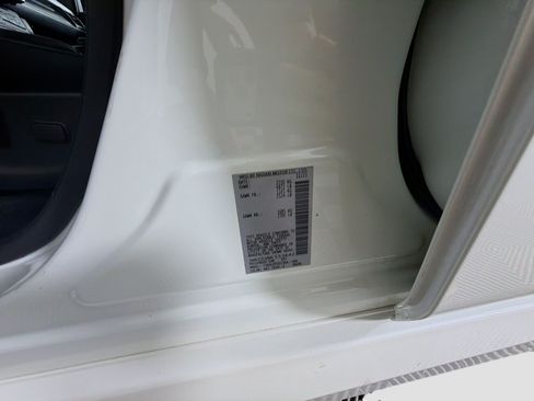 Used 2024 Nissan Leaf SV Plus FWD image 12