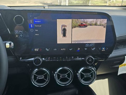 New 2025 Chevrolet Blazer EV LT AWD/4WD image 21