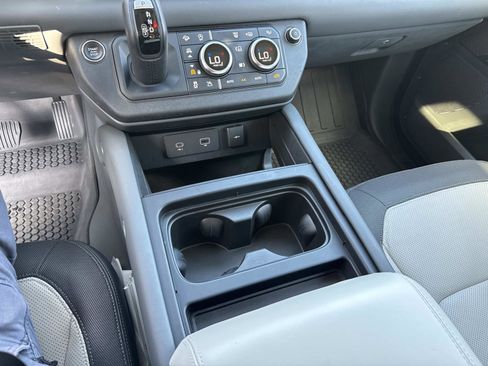 Certified 2024 Land Rover Defender 110 X-Dynamic SE image 26