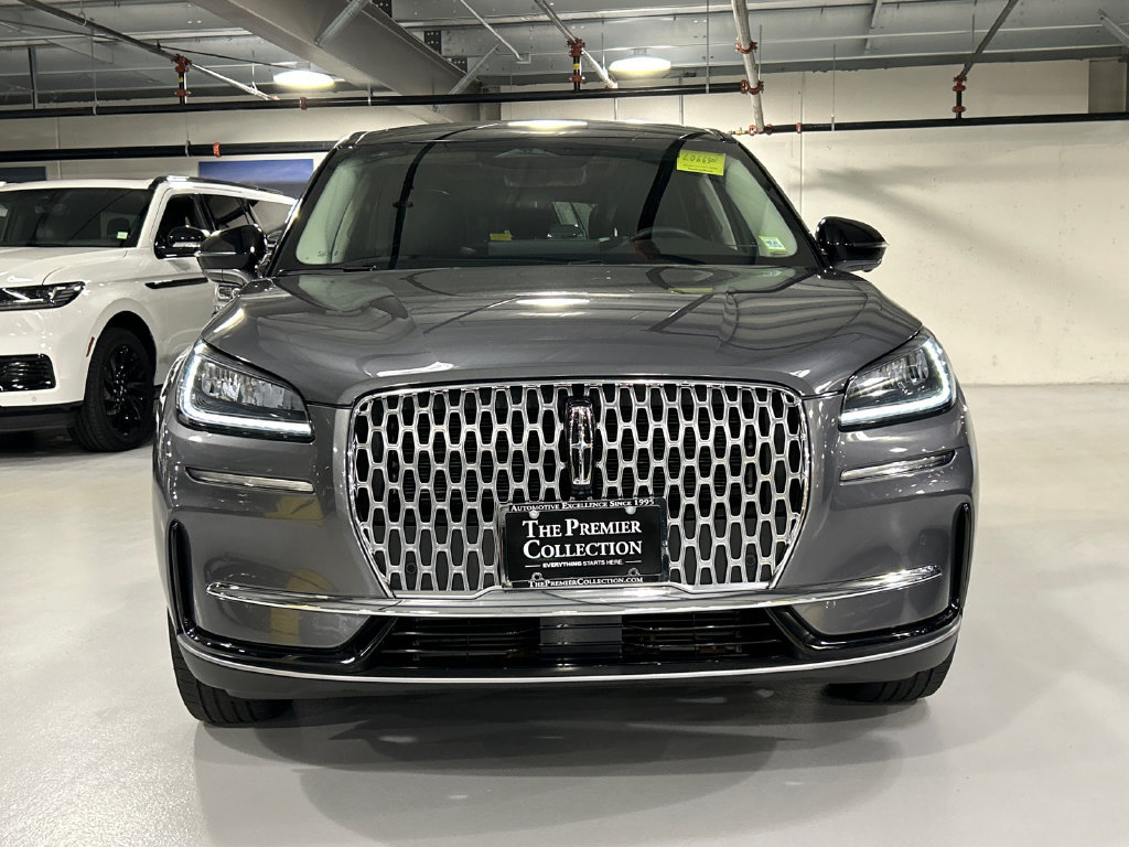 Used 2023 Lincoln Corsair AWD w/ Equipment Group 101A image 6