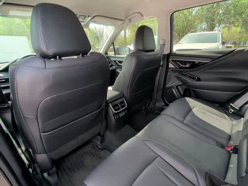Used 2022 Subaru Outback Limited image 16