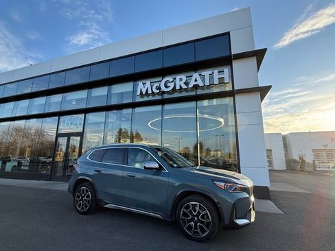 Used 2023 BMW X1 xDrive28i image 1