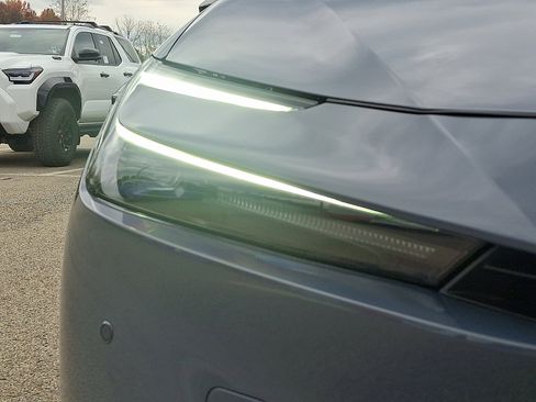 New 2026 Toyota Prius Plug-In Hybrid image 9