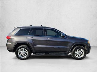 Used 2017 Jeep Grand Cherokee Laredo w/ Quick Order Package 23E AWD/4WD video 4