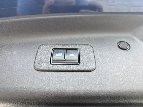 Used 2021 Nissan Armada Platinum RWD image 14