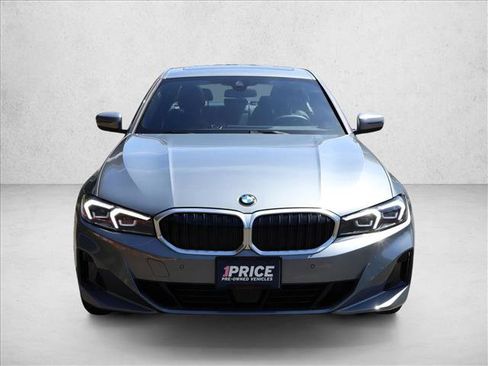 Certified 2025 BMW 330i xDrive Sedan w/ Convenience Package AWD/4WD image 3