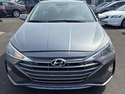 Used 2019 Hyundai Elantra Value Edition w/ Cargo Package FWD image 2