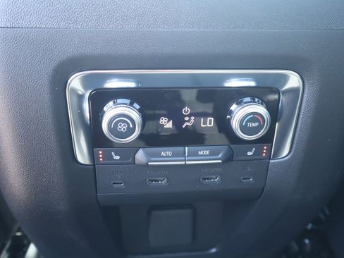 New 2026 GMC Yukon XL Elevation w/ Elevation Premium Package AWD/4WD image 26