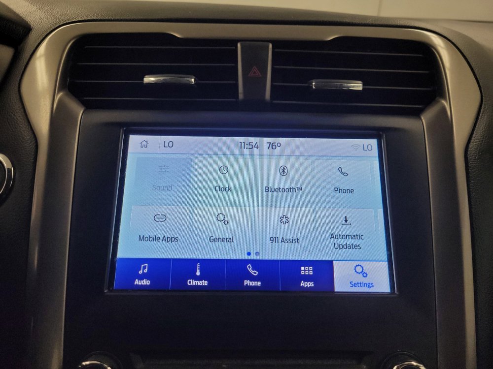 Used 2019 Ford Fusion SE FWD image 25