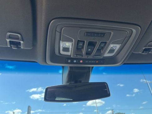 Used 2021 Chevrolet Silverado 1500 LTZ w/ LTZ Premium Package image 34