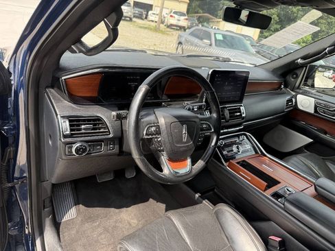 Used 2018 Lincoln Navigator Reserve w/ Technology Package AWD/4WD image 18