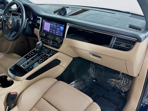 Certified 2023 Porsche Macan S AWD/4WD image 30