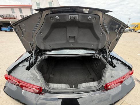 Used 2019 Chevrolet Camaro LT RWD image 3