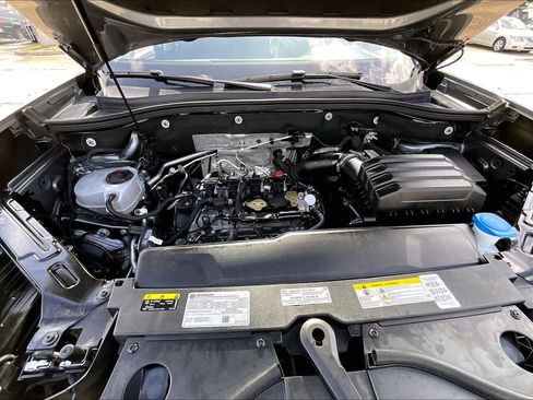 Used 2025 Volkswagen Atlas SE FWD image 57