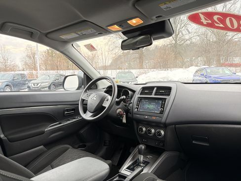 Used 2024 Mitsubishi Outlander Sport ES image 15