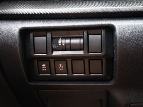 Certified 2022 Subaru Crosstrek 2.0i AWD/4WD image 18
