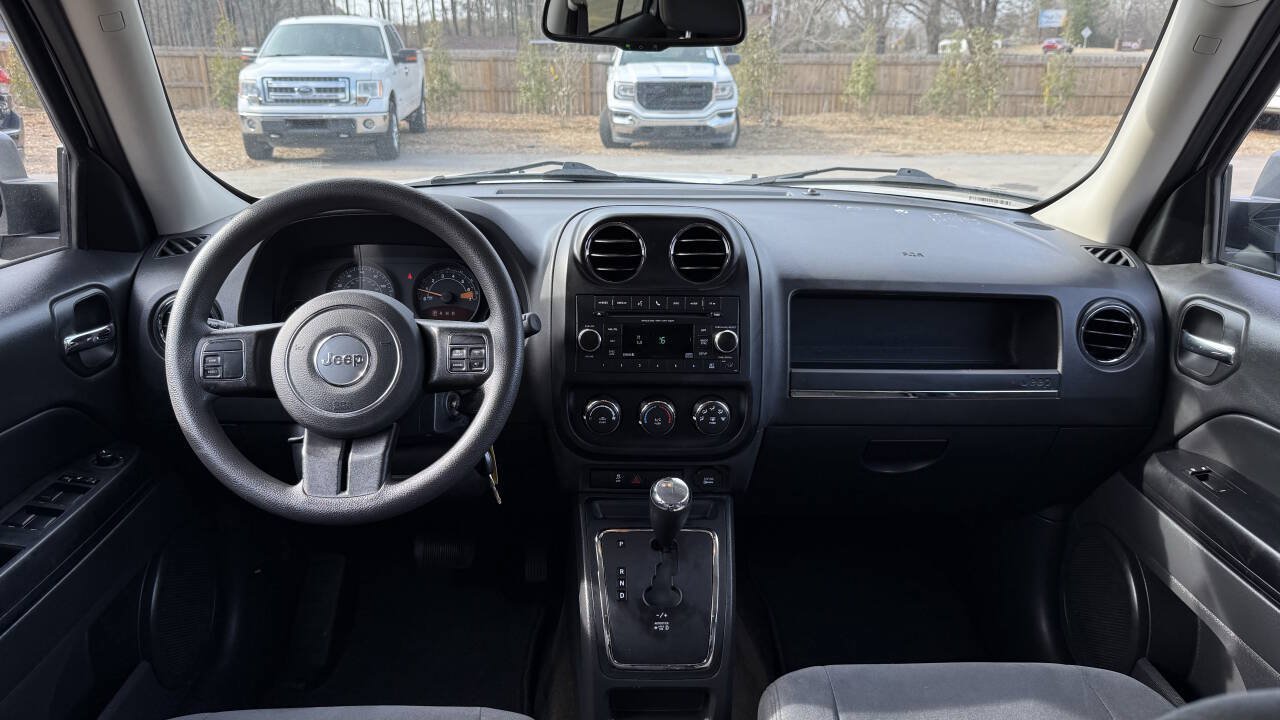 Used 2016 Jeep Patriot Sport w/ Power Value Group FWD image 19