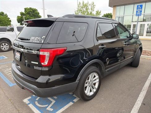Used 2017 Ford Explorer FWD image 6