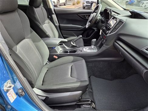 Used 2017 Subaru Impreza 2.0i Premium image 16