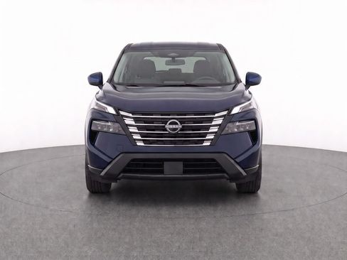 Used 2024 Nissan Rogue SV AWD/4WD image 5