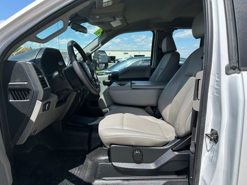 Used 2020 Ford F550 4x4 SuperCab Super Duty image 8