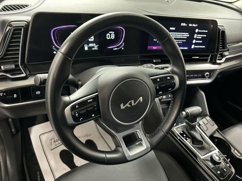 Certified 2023 Kia Sportage EX FWD image 4