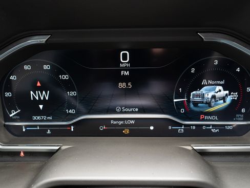 Used 2024 GMC Sierra 2500 Denali w/ Technology Package image 27