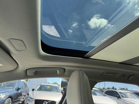 New 2026 Volvo XC60 B5 Ultra w/ Protection Package Premier image 22