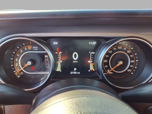 Used 2022 Jeep Gladiator Willys image 16