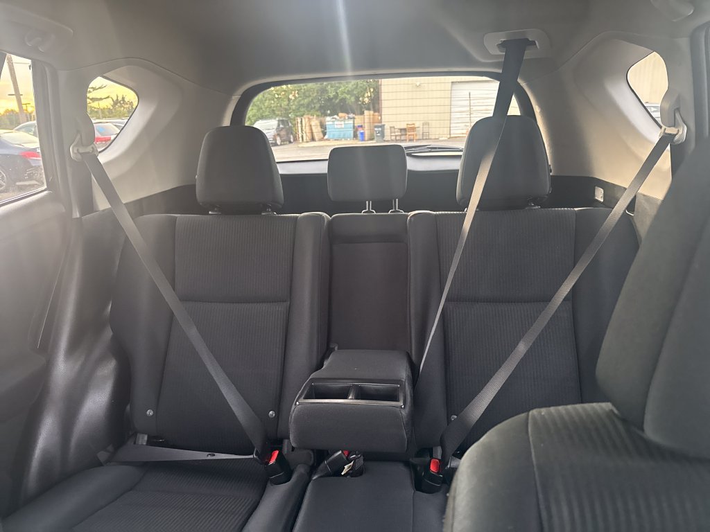 Used 2018 Toyota RAV4 LE w/ All Weather Liner Package AWD/4WD image 12