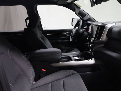 New 2026 RAM 1500 4x4 Crew Cab image 14