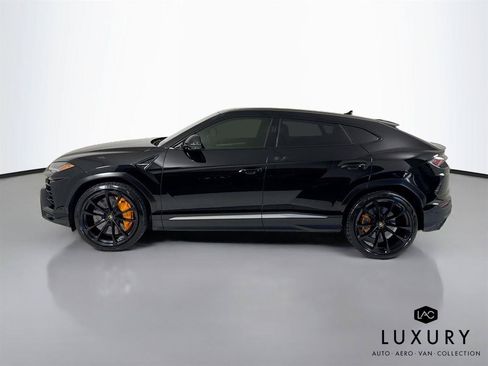 Used 2020 Lamborghini Urus AWD/4WD image 9