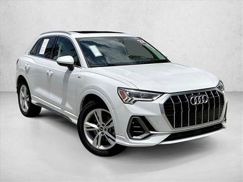 Used 2022 Audi Q3 2.0T Premium Plus AWD/4WD image 10
