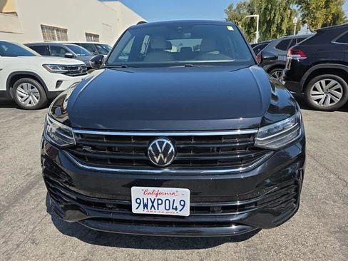 Used 2023 Volkswagen Tiguan SE R-Line image 2