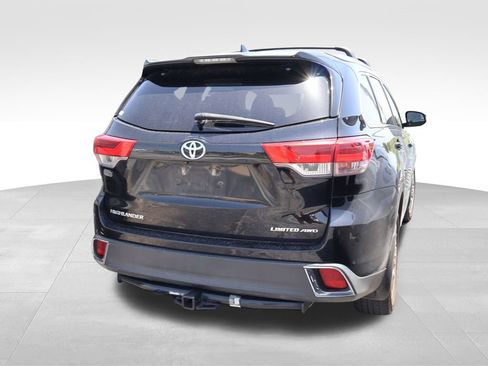 Used 2018 Toyota Highlander Limited AWD/4WD image 16