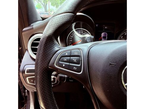 Used 2018 Mercedes-Benz C 300 Sedan image 19