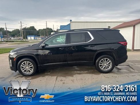 Used 2023 Chevrolet Traverse LT AWD/4WD image 1
