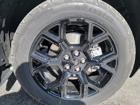 Used 2025 Ford Maverick Lariat w/ Black Appearance Package image 12