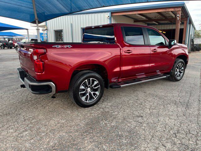 Used 2023 Chevrolet Silverado 1500 LT AWD/4WD image 4