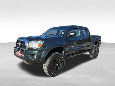 Used 2011 Toyota Tacoma 4x4 Double Cab w/ TRD Off-Road Pkg image 5