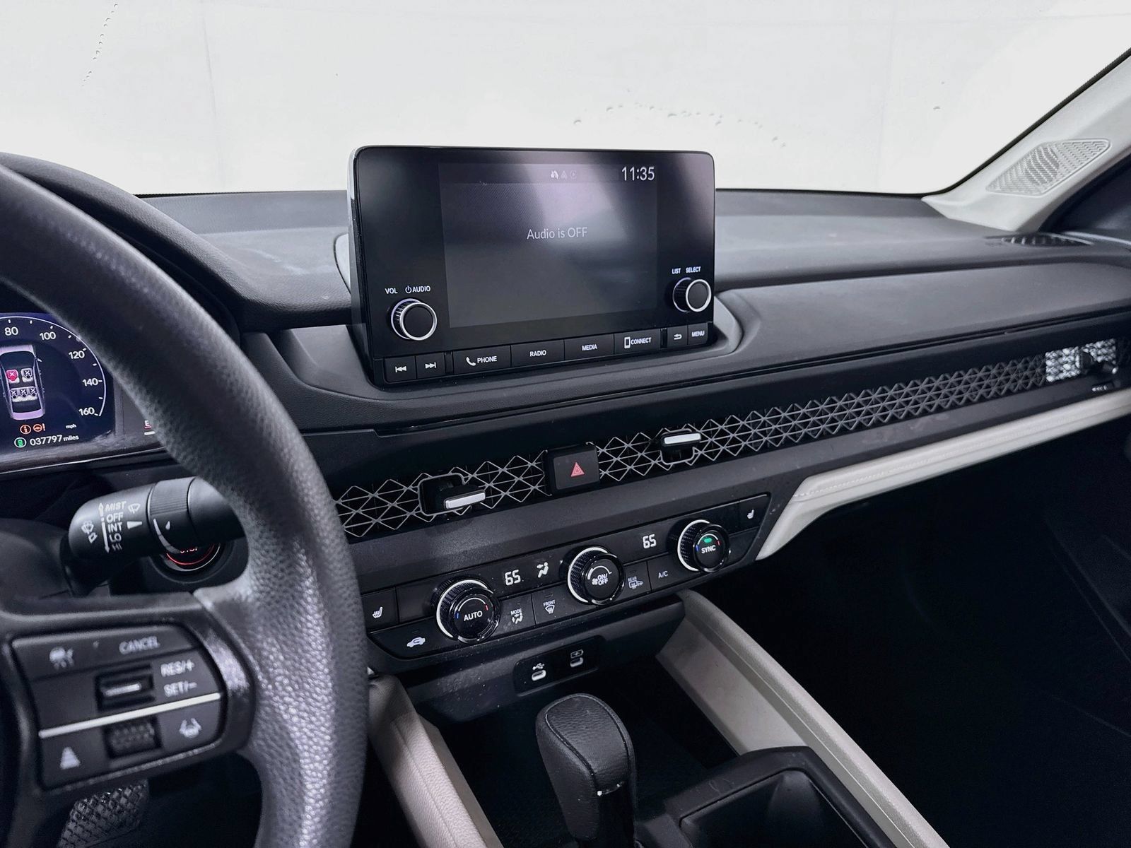 Certified 2023 Honda Accord EX image 15