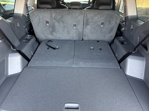 New 2026 Kia EV9 Wind image 9