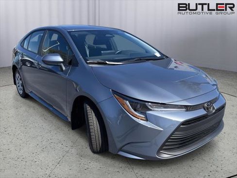 Certified 2025 Toyota Corolla LE image 7