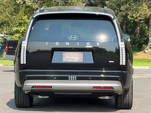 New 2026 Hyundai Ioniq 9 SEL image 5