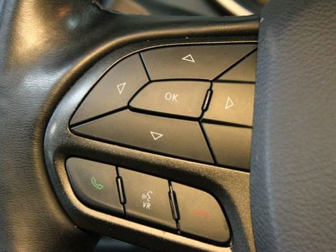 Used 2021 Jeep Cherokee Trailhawk w/ Sun & Sound Group AWD/4WD image 22