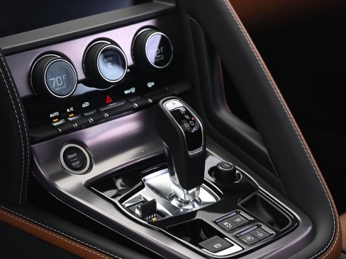 Used 2024 Jaguar F-TYPE R AWD/4WD image 28