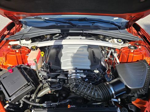 Certified 2023 Chevrolet Camaro LT RWD image 22